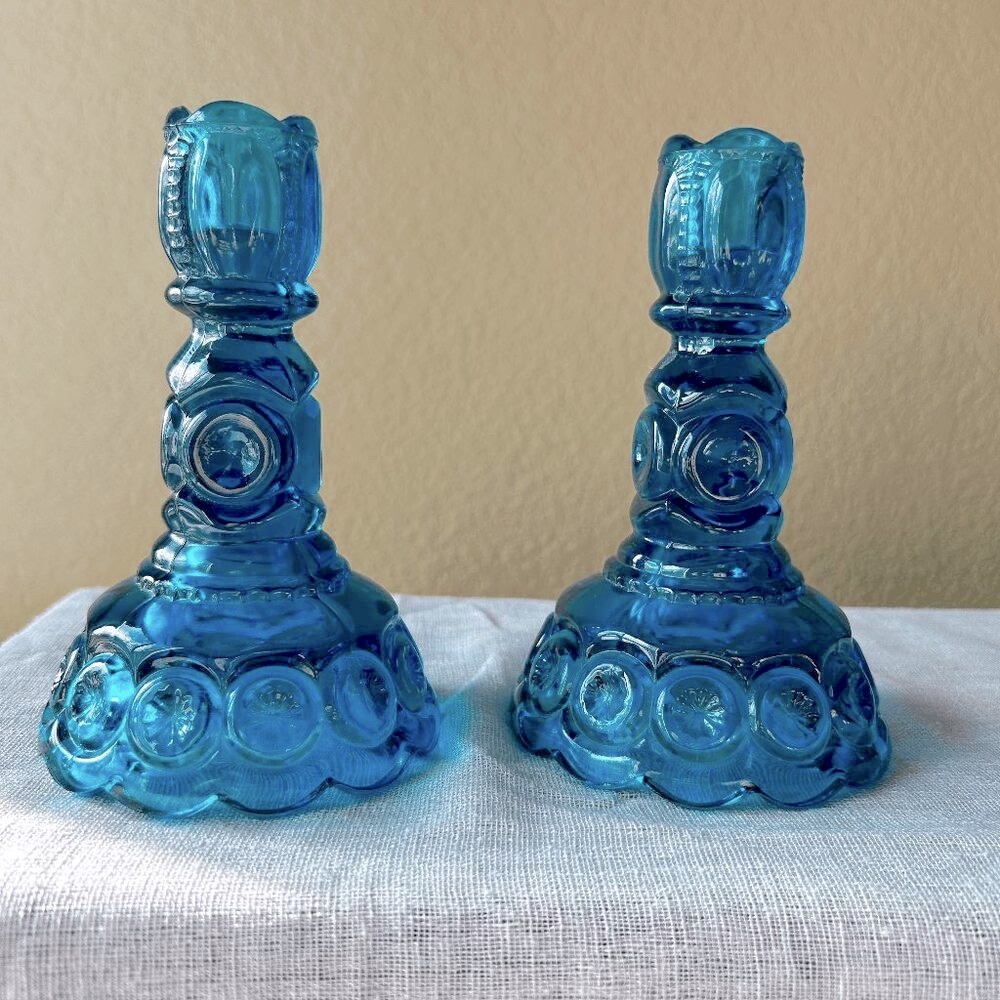 Vintage L.E. Smith Moon & Star Colonial Blue Glass Candlestick Holders – Set of